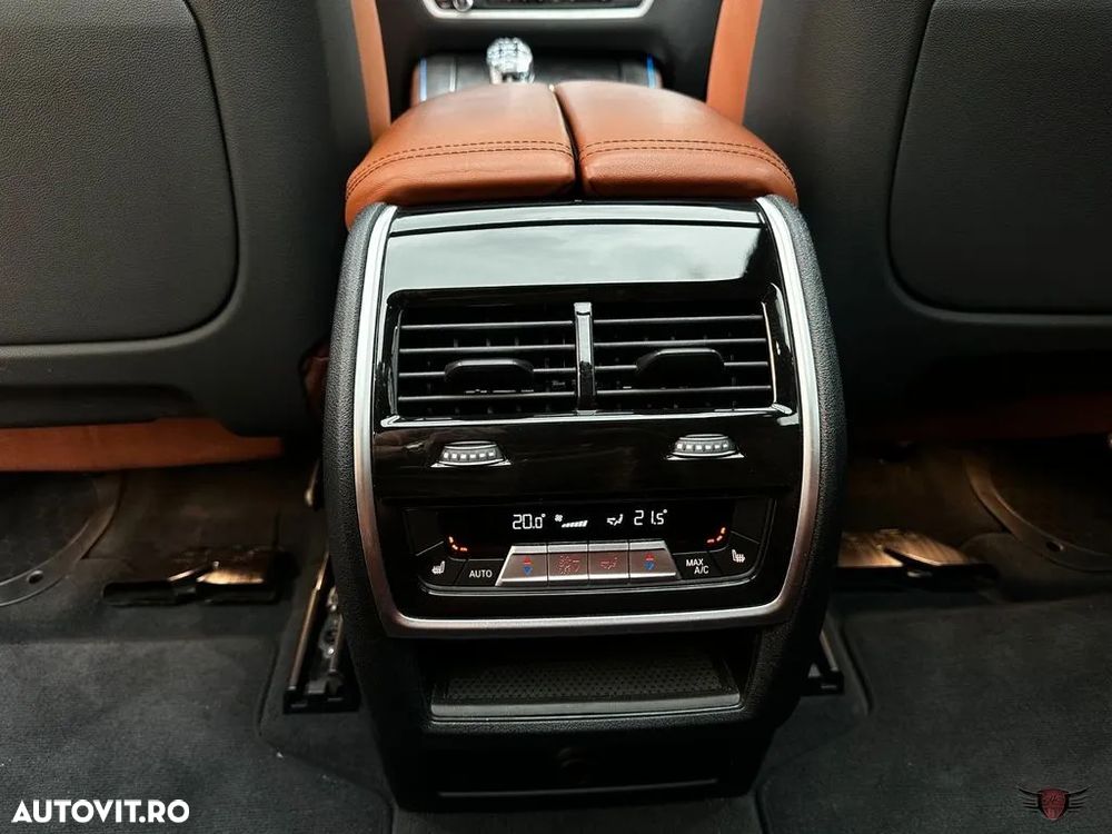 BMW X5 xDrive45e - 32