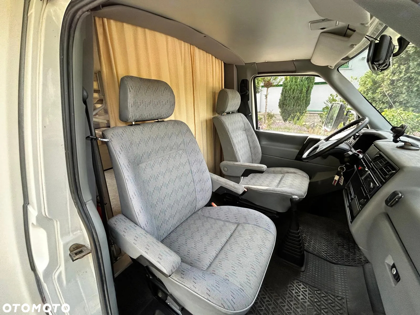 Volkswagen Transporter - 16