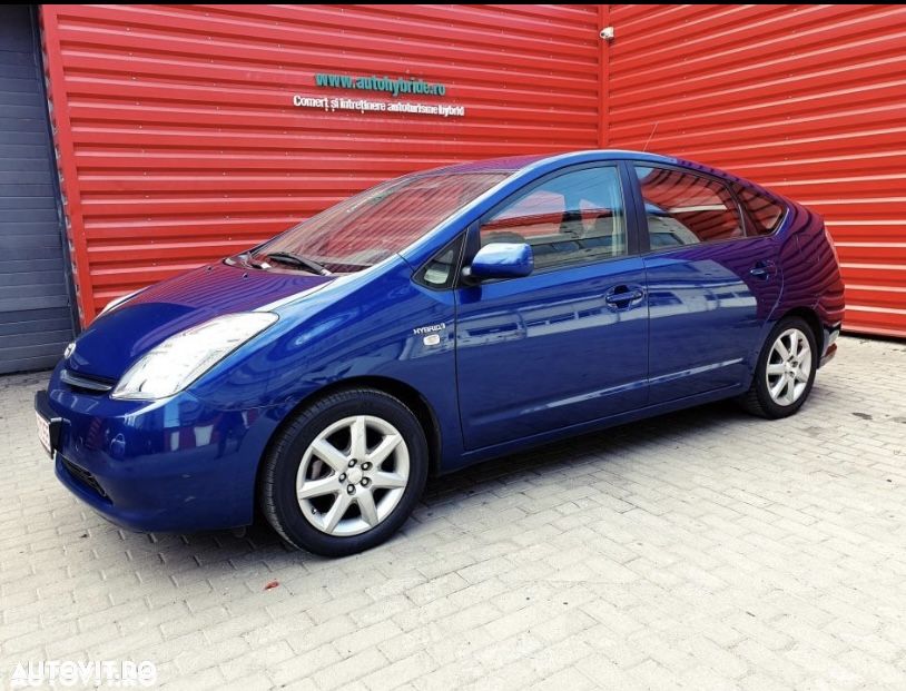 Toyota Prius (Hybrid) Sol - 22
