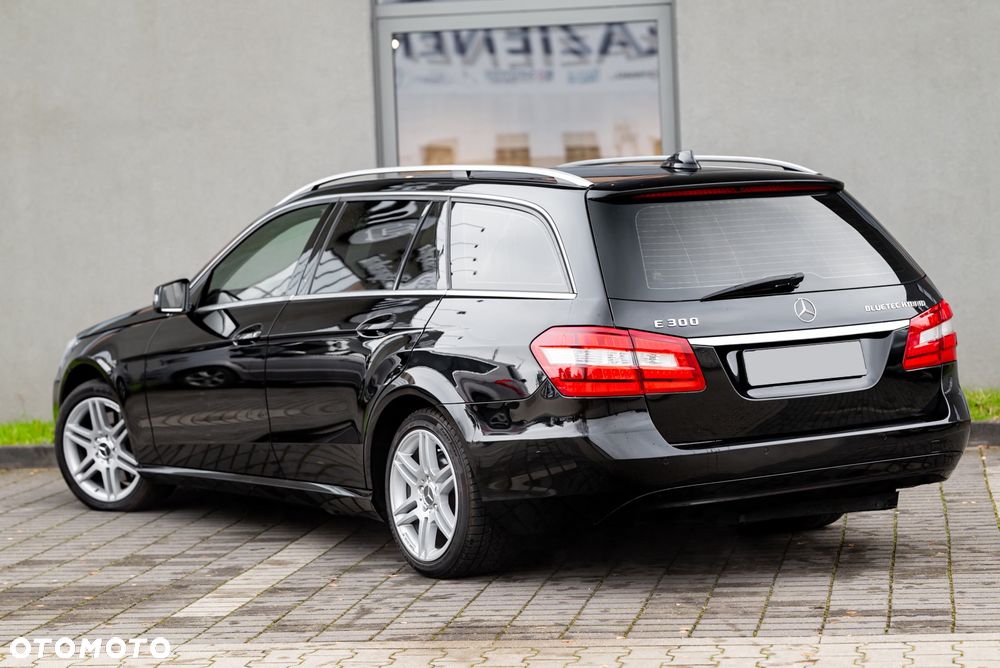 Mercedes-Benz Klasa E 300 BlueTEC HYBRID 7G-TRONIC Avantgarde - 11