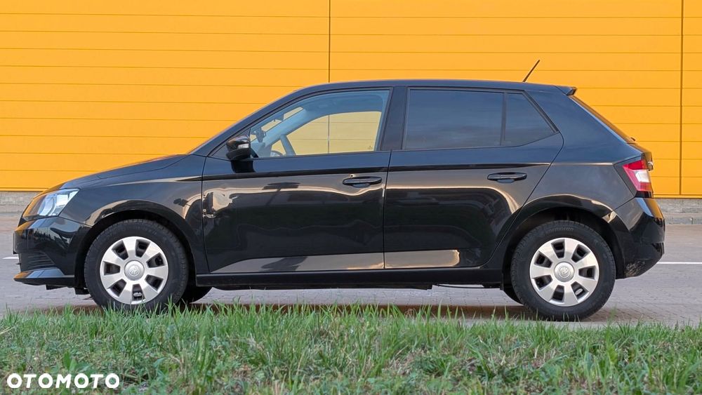 Skoda Fabia 2017 photo 2