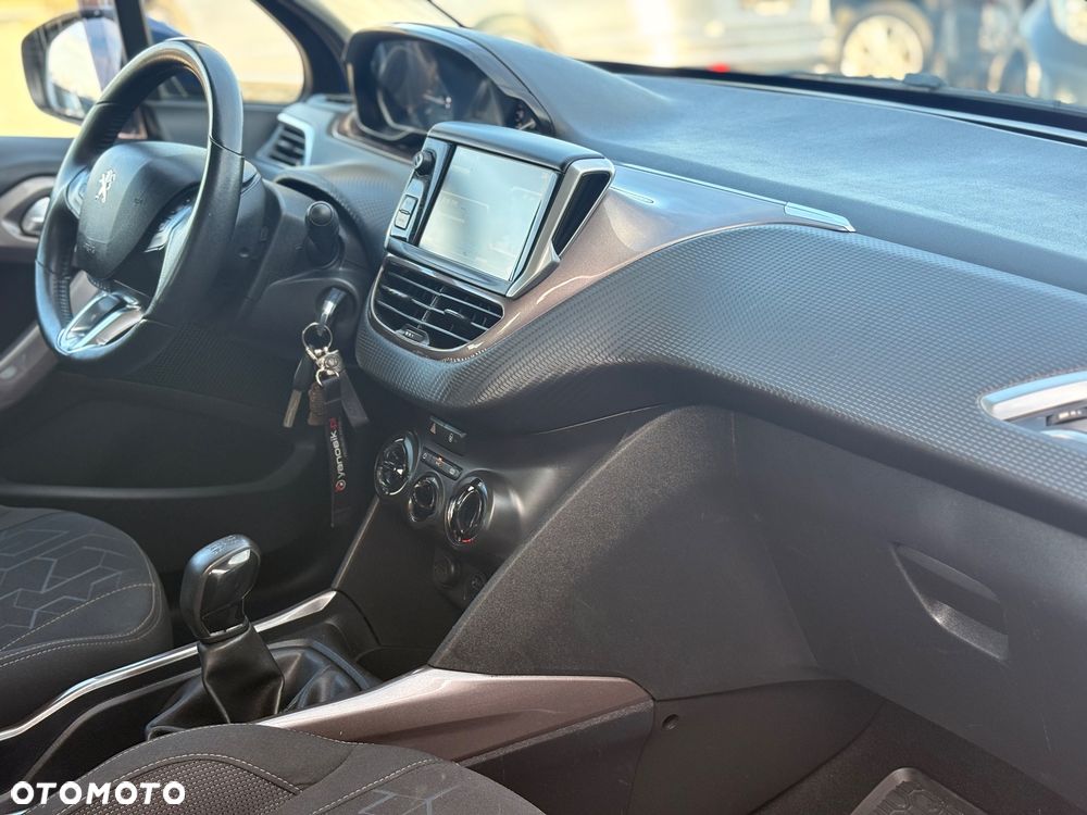 Peugeot 2008 120 VTI Allure - 24