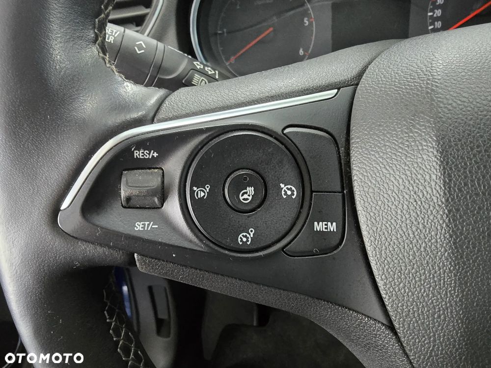 Opel Grandland X 1.5 D Start/Stop Business INNOVATION - 24