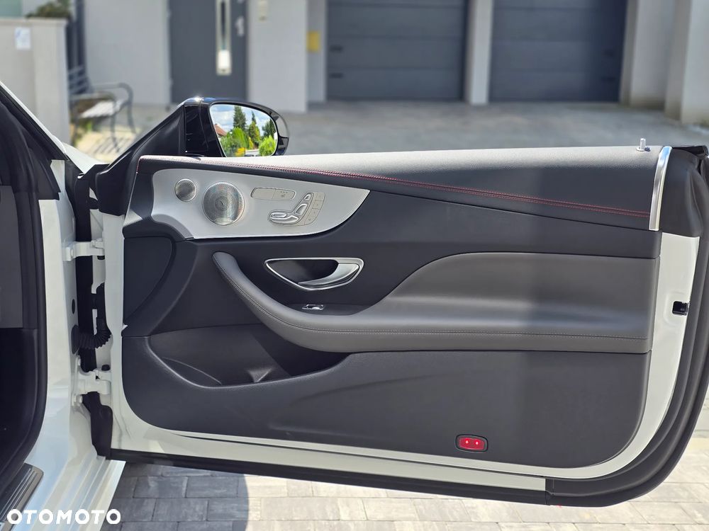 Mercedes-Benz Klasa E AMG 53 4-Matic+ - 33