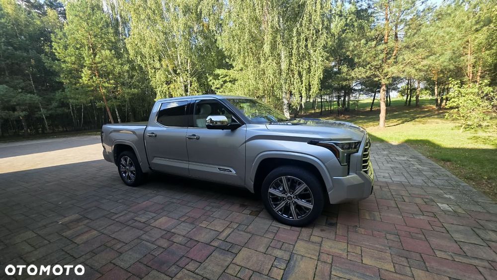 Toyota Tundra - 24