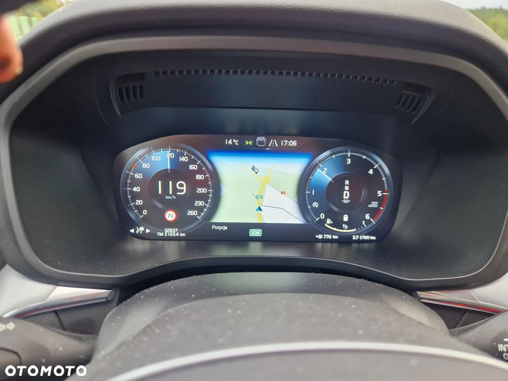 Volvo XC 60 B4 D Inscription - 7