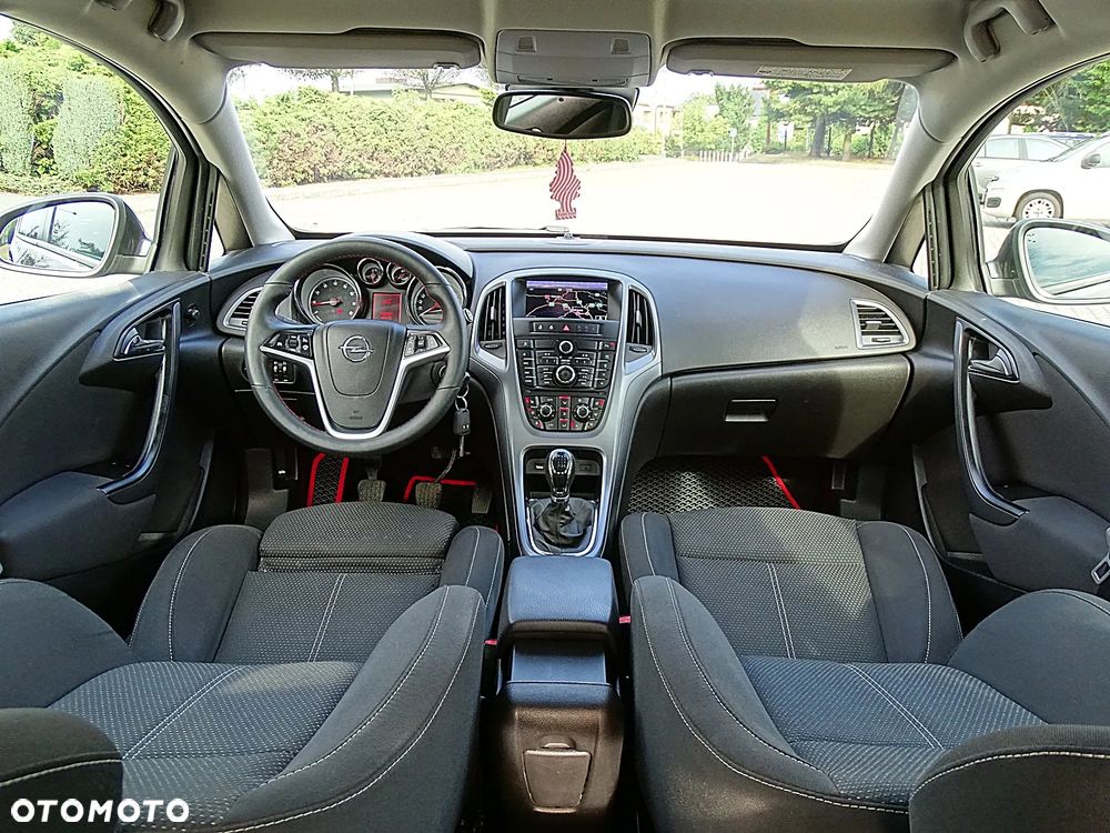 Opel Astra 1.4 T Cosmo EU6 - 7