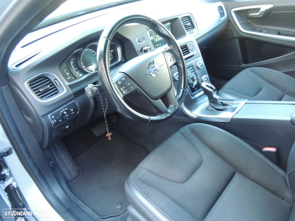 Volvo V60 D3 Geartronic Business Edition - 12