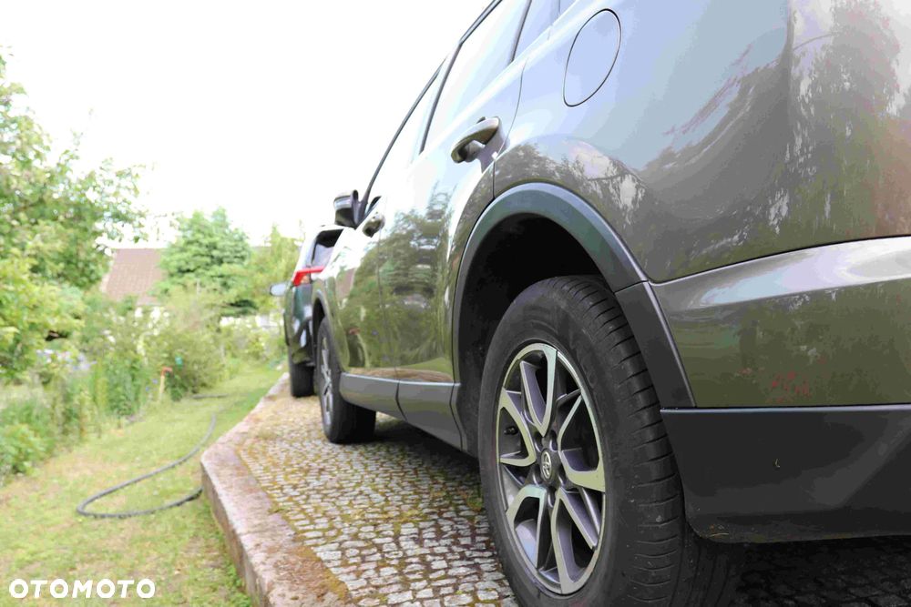 Toyota RAV4 - 10