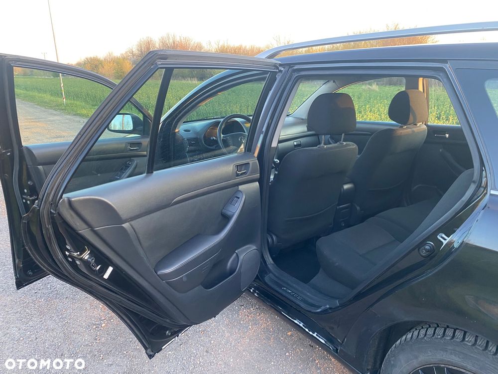Toyota Avensis 1.8 VVT-i Sol - 12