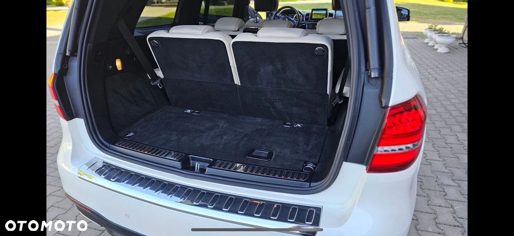 Mercedes-Benz GLS 500 4Matic 9G-TRONIC AMG Line - 12