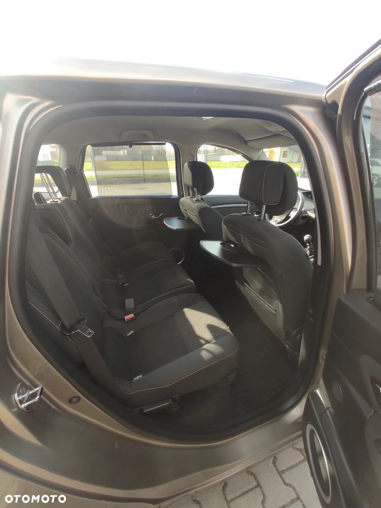 Renault Grand Scenic dCi 110 LIMITED - 18