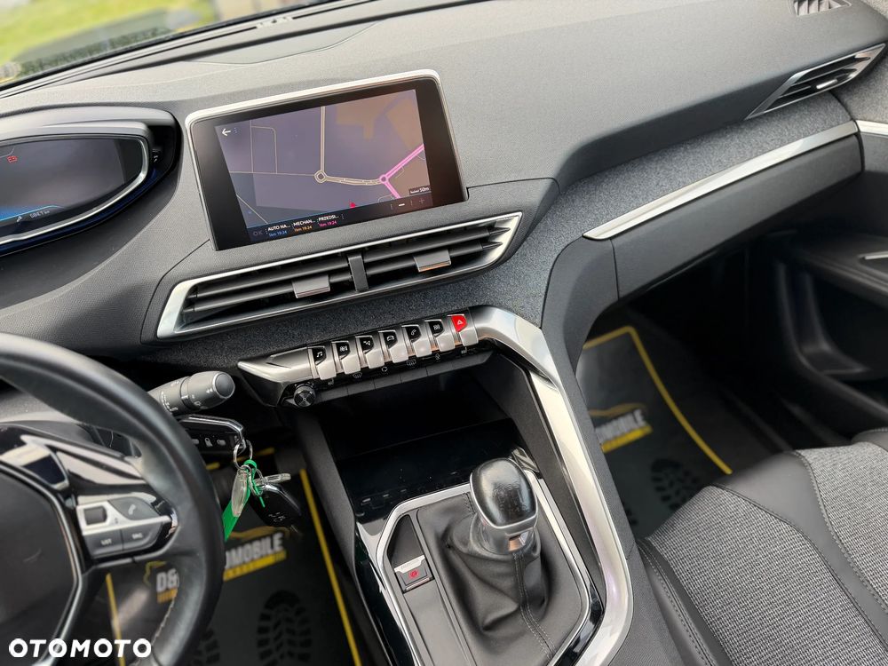Peugeot 3008 1.6 BlueHDi Allure S&S - 27