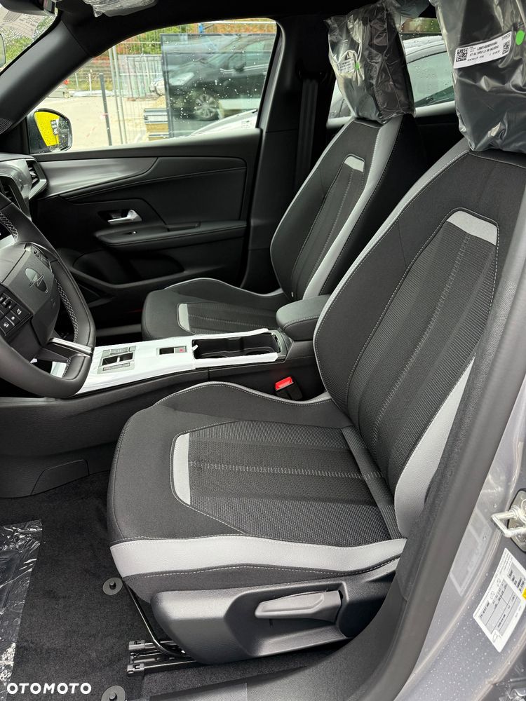 Opel Mokka 1.2 T GS Line S&S - 11