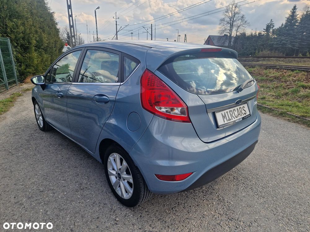 Ford Fiesta 1.25 Ghia - 6