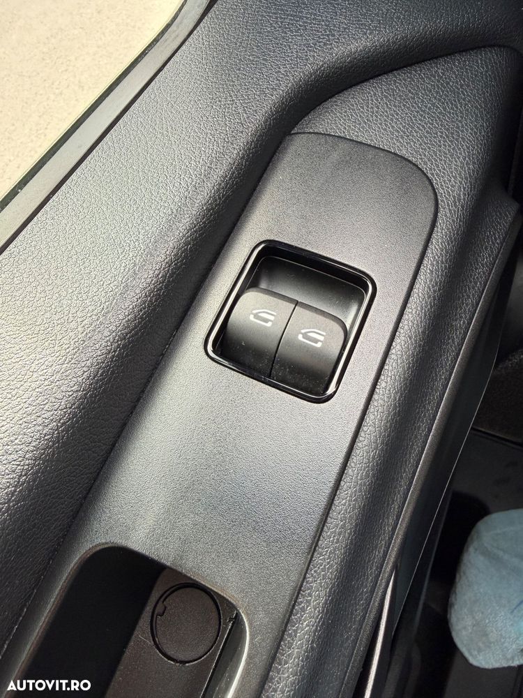 Mercedes-Benz Sprinter - 20