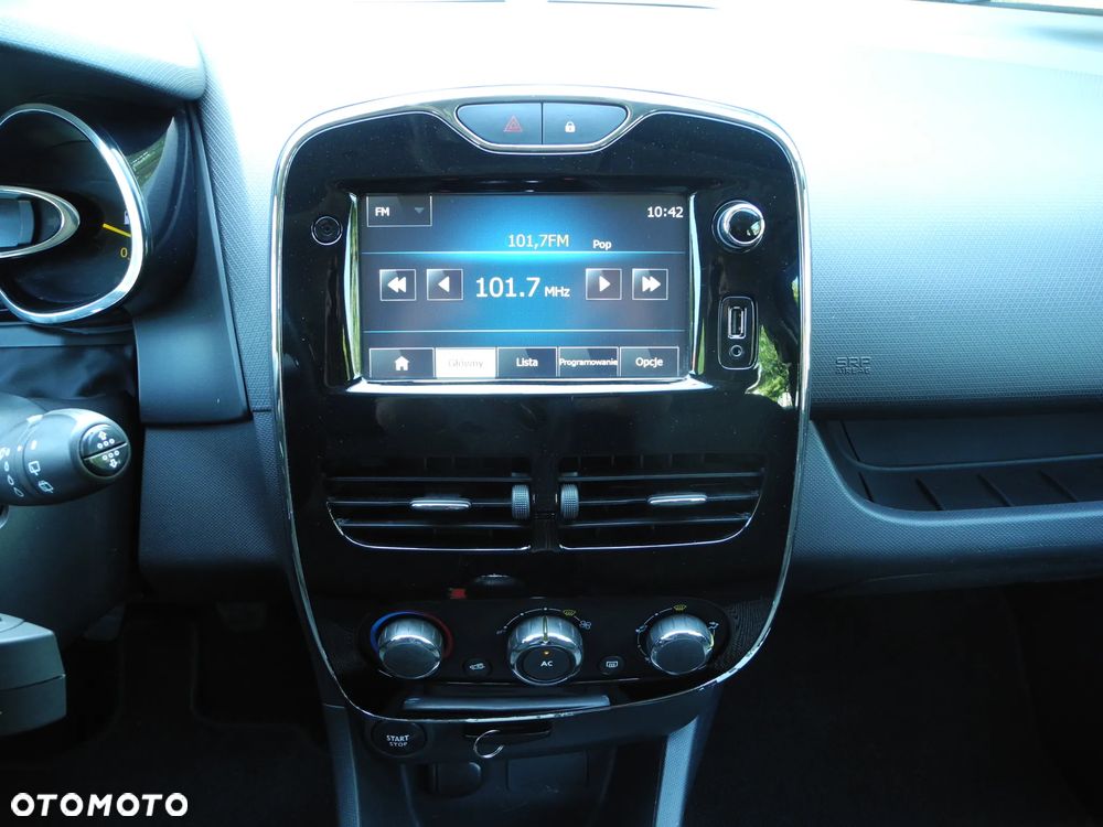 Renault Clio - 11
