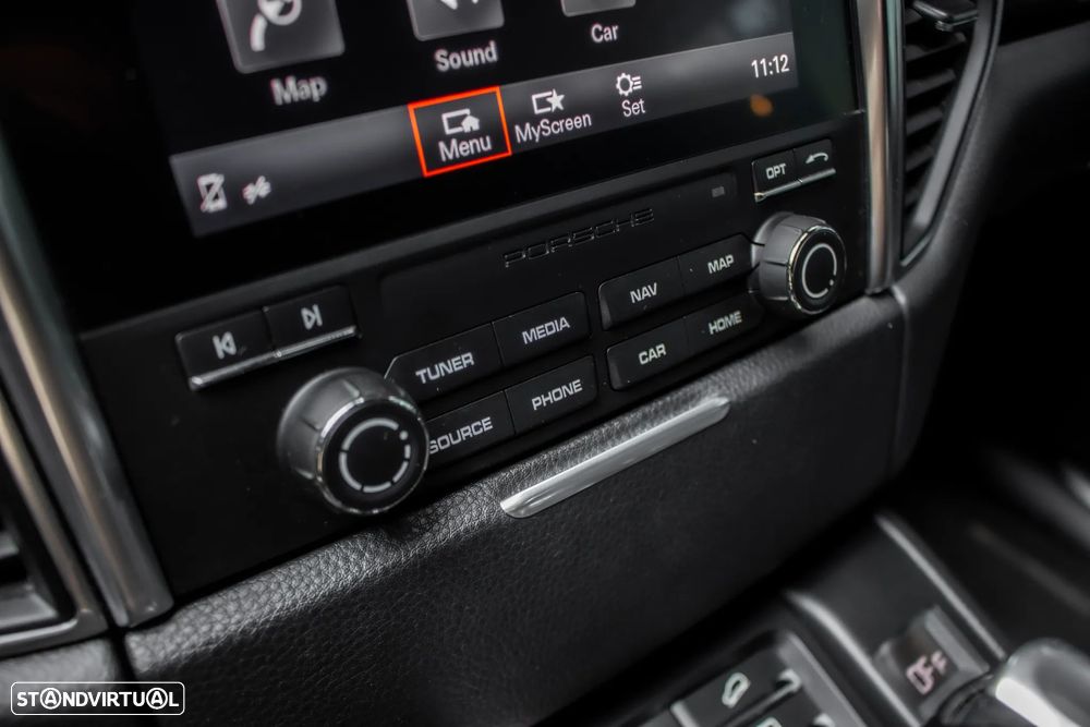 Porsche Macan S - 27