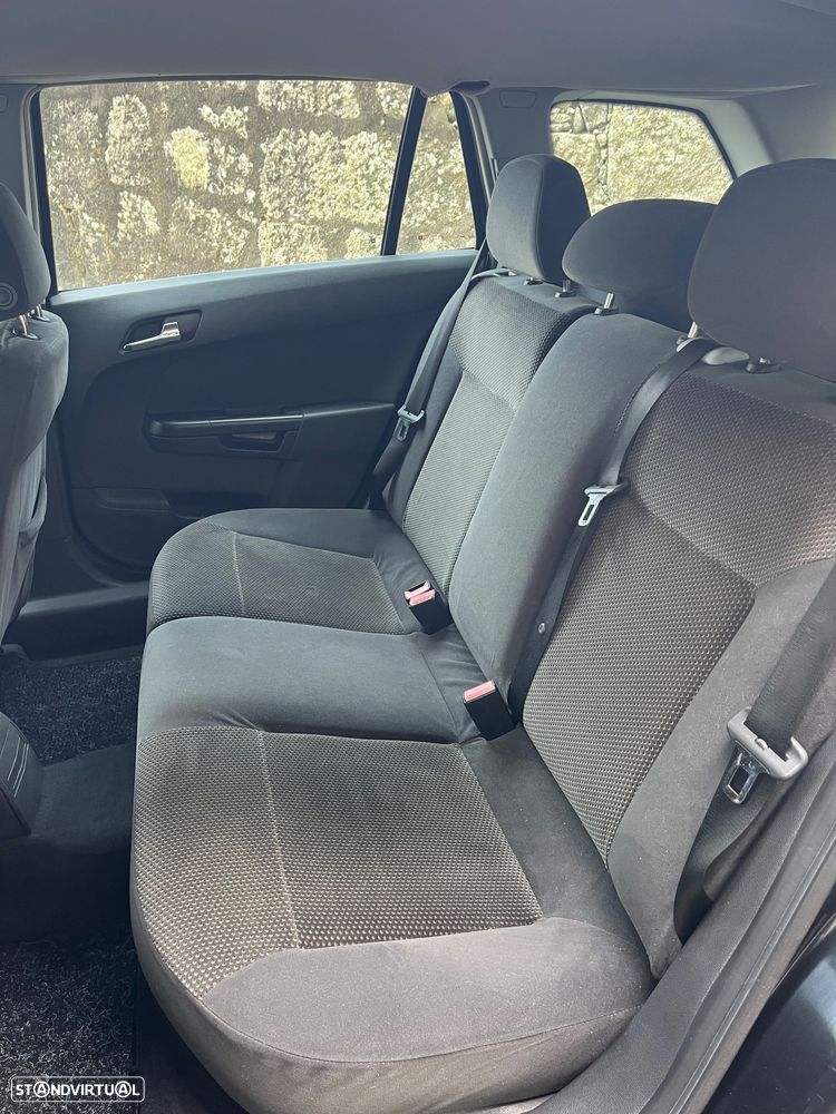 Opel Astra 1.7 CDTI Cosmo M5 - 17