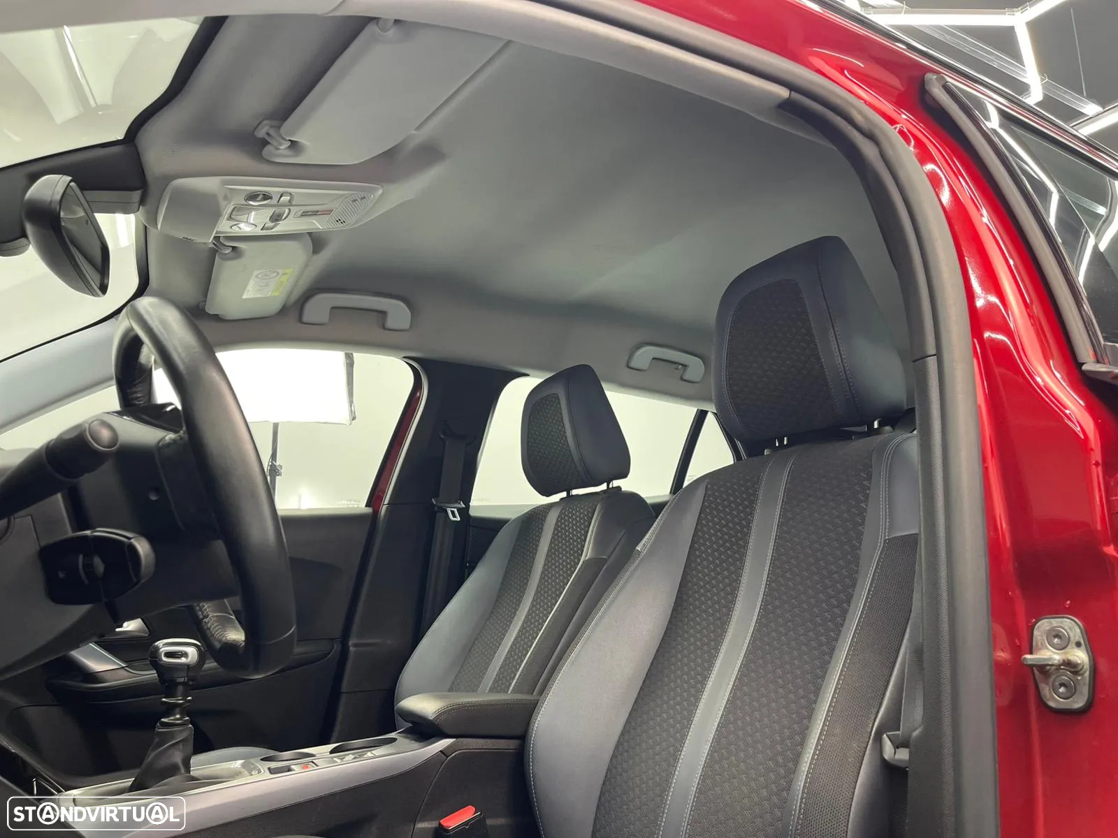 Peugeot 2008 PureTech 100 Stop&Start Allure - 17