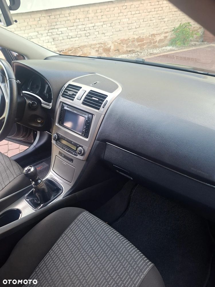 Toyota Avensis 1.8 Edition - 12