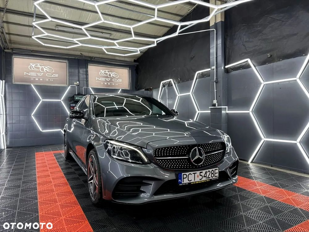 Mercedes-Benz Klasa C 300 d 4Matic 9G-TRONIC AMG Line - 2