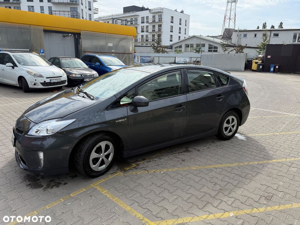 Toyota Prius 1.8 HSD Sol - 5