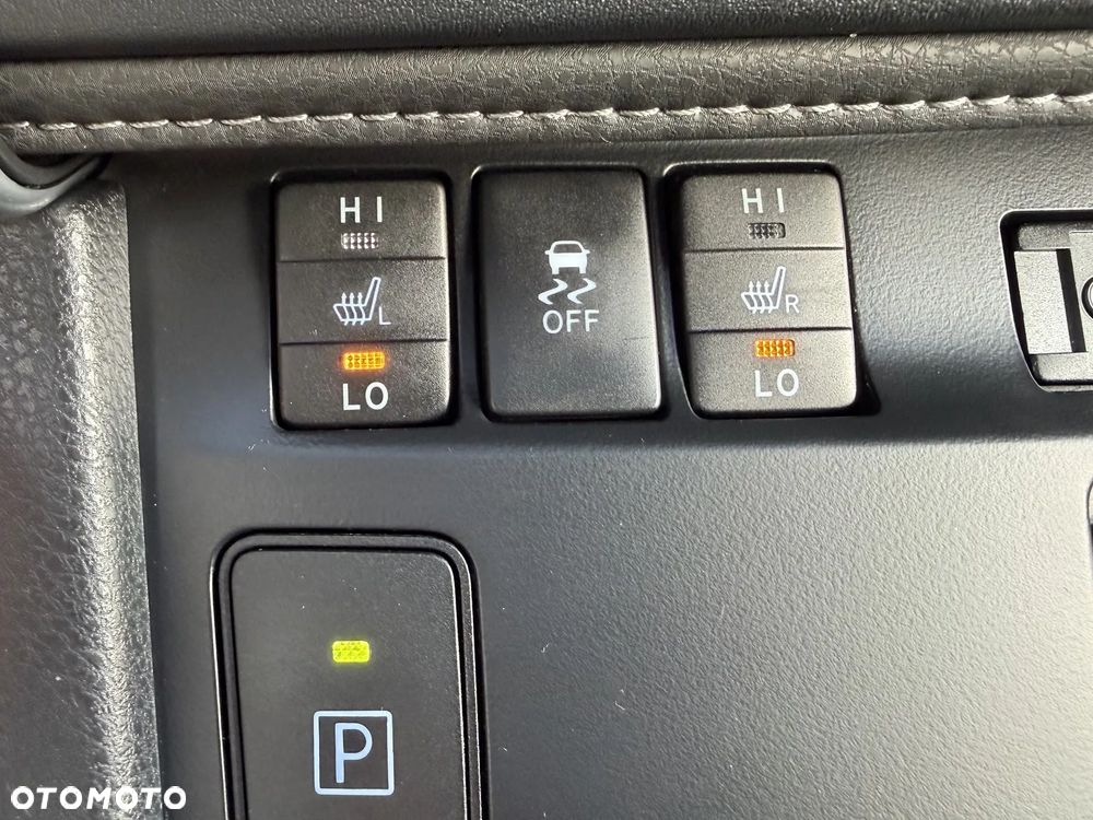 Toyota Auris - 12