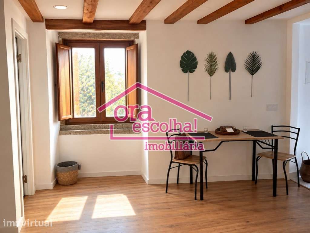 Apartamento DUPLEX T1 + 1 com Varanda na zona histórica do Seixal. - Grande imagem: 2/17