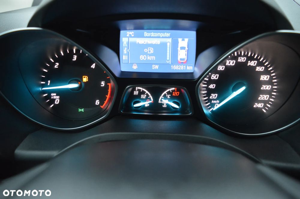 Ford Kuga 2.0 TDCi 4x4 Titanium - 34