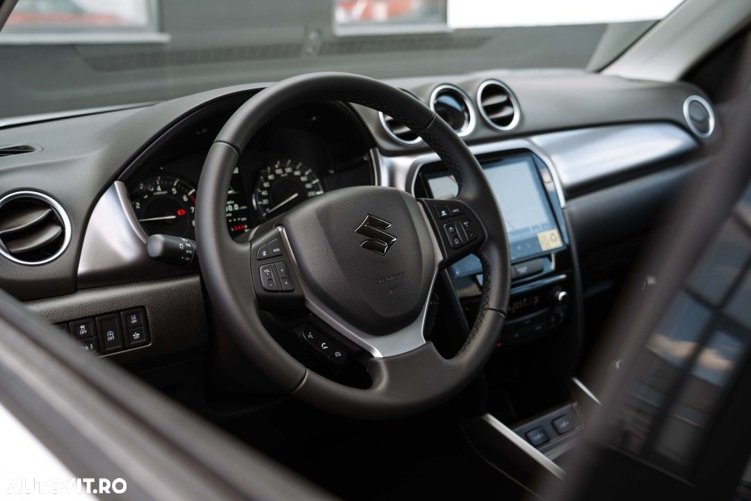 Suzuki Vitara - 23