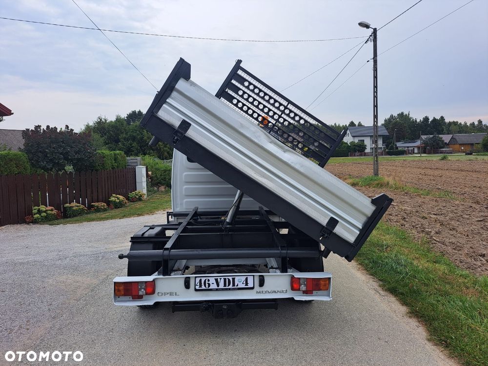 Opel Movano - 12