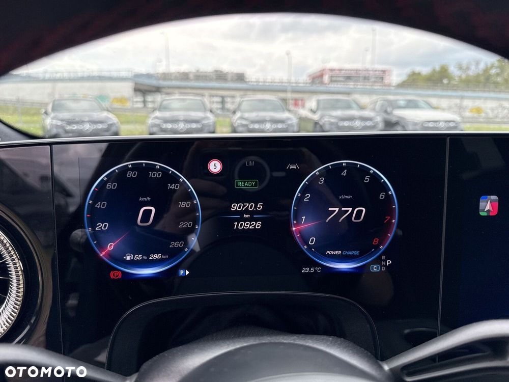 Mercedes-Benz CLA - 13