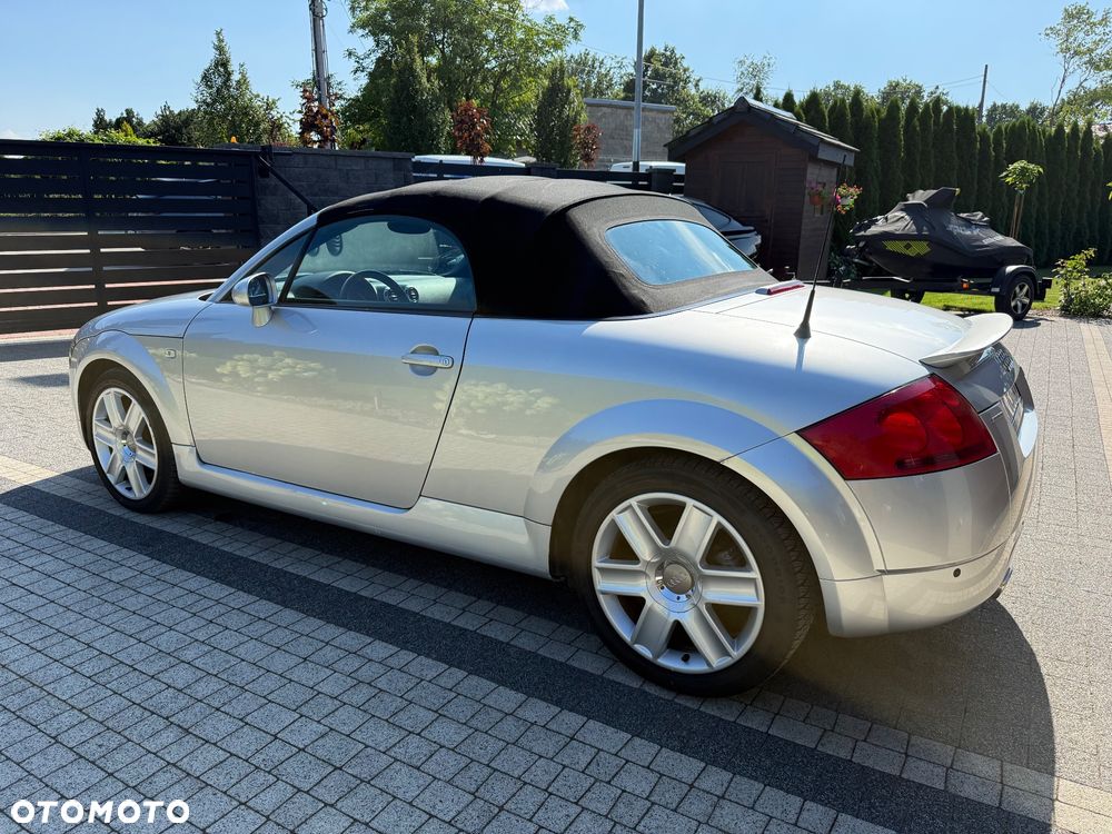 Audi TT Roadster 1.8 T quattro - 24
