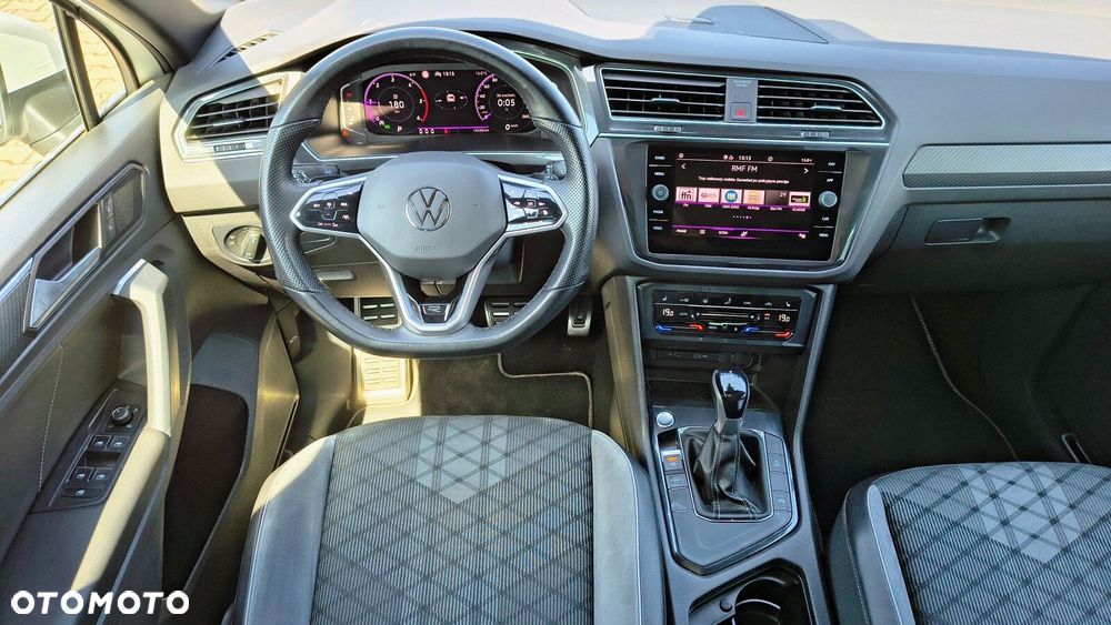 Volkswagen Tiguan - 38