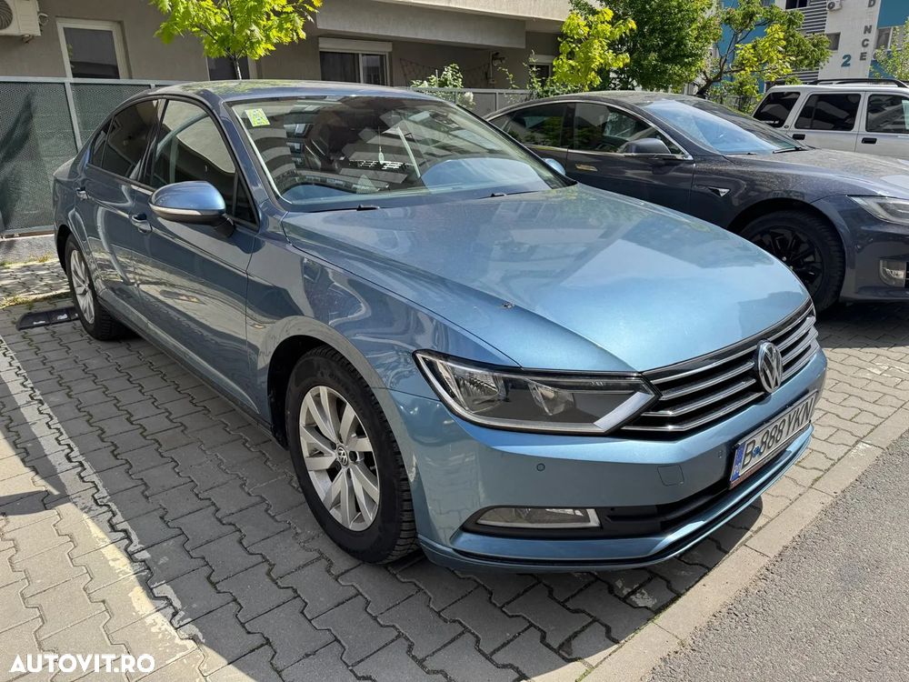 Volkswagen Passat 1.6 TDI Comfortline - 1