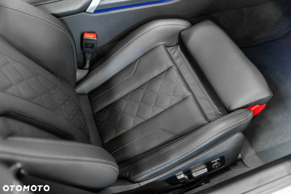 BMW M8 Standard - 33