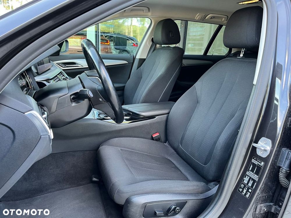 BMW Seria 5 520d - 5