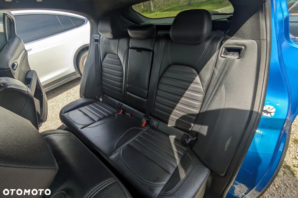 Alfa Romeo Stelvio 2.0 Turbo 16V AT8-Q4 Ti - 22