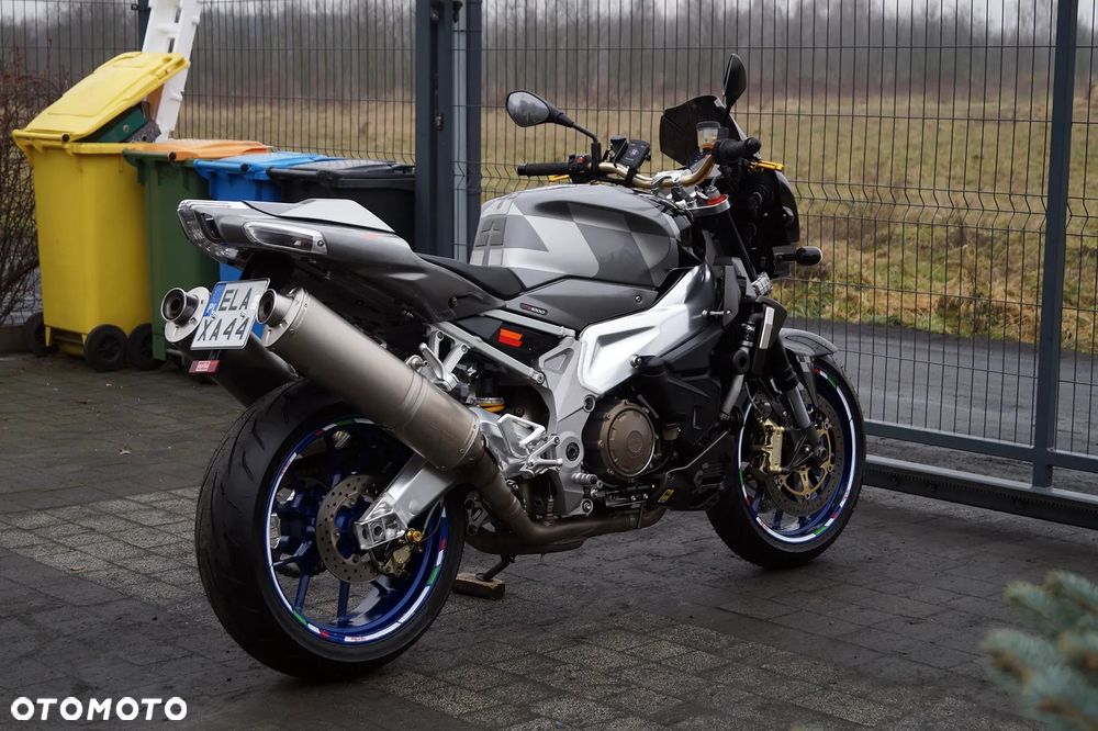Aprilia Tuono - 8