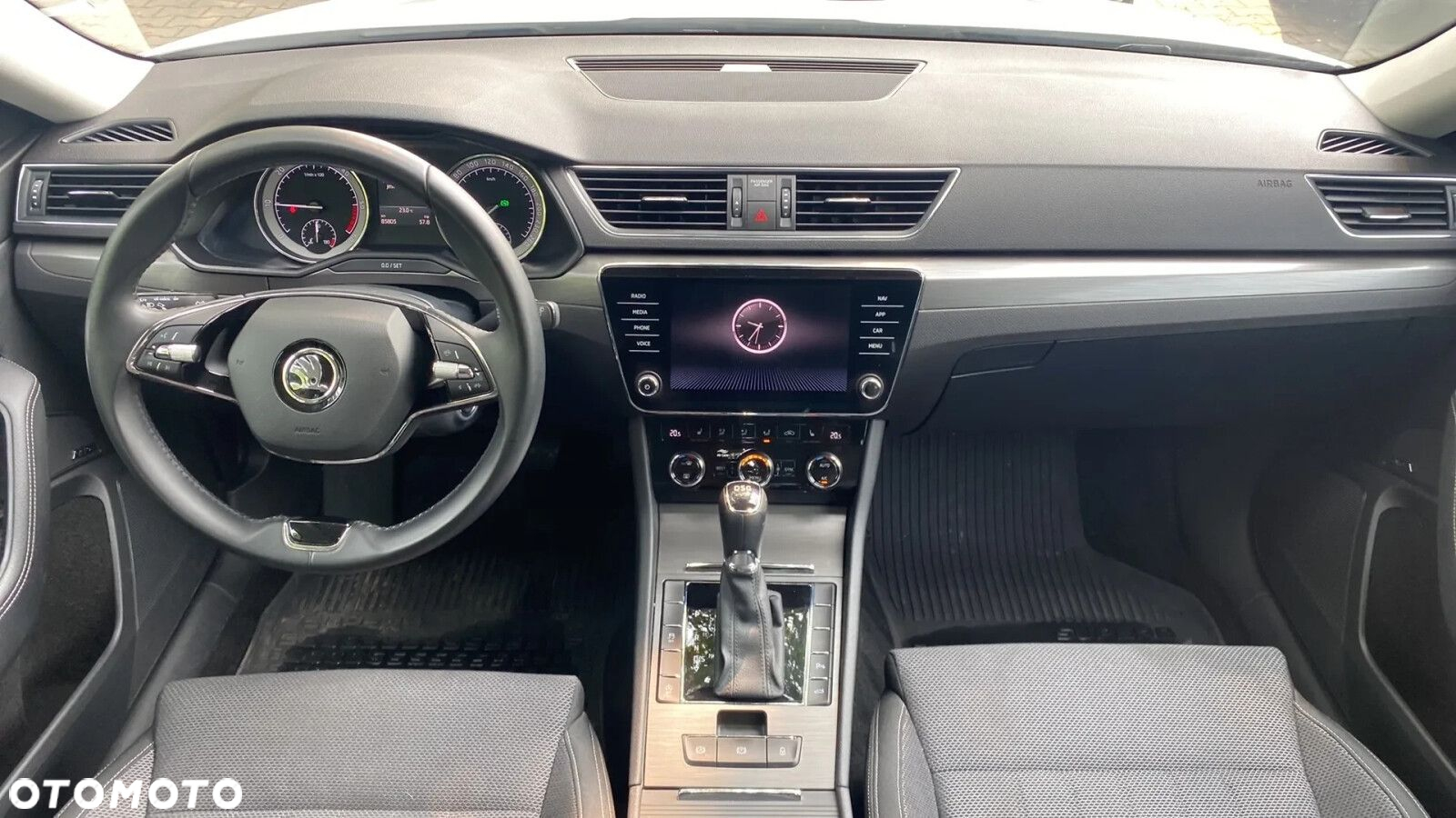 Skoda Superb - 18