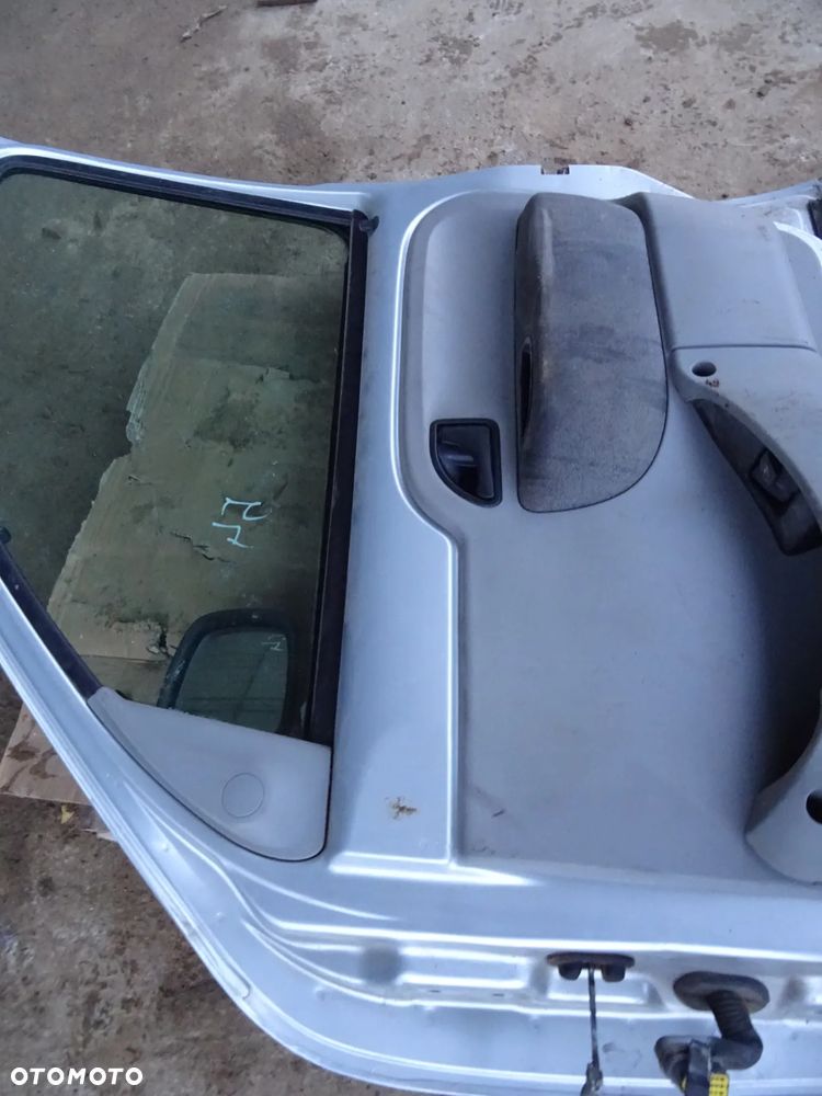 Drzwi Prawe Przód Renault Kangoo I Lift TEB64 (Gołe) - 12