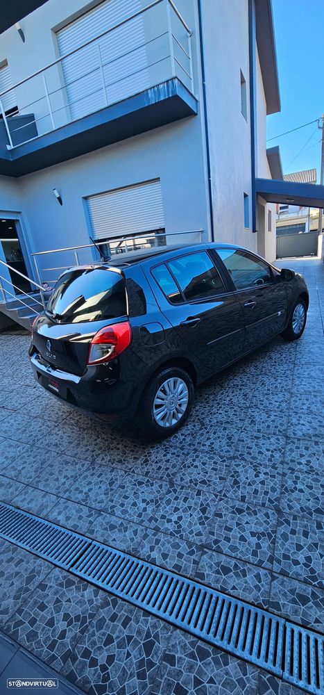 Renault Clio 1.2 16V 75 GPS - 2