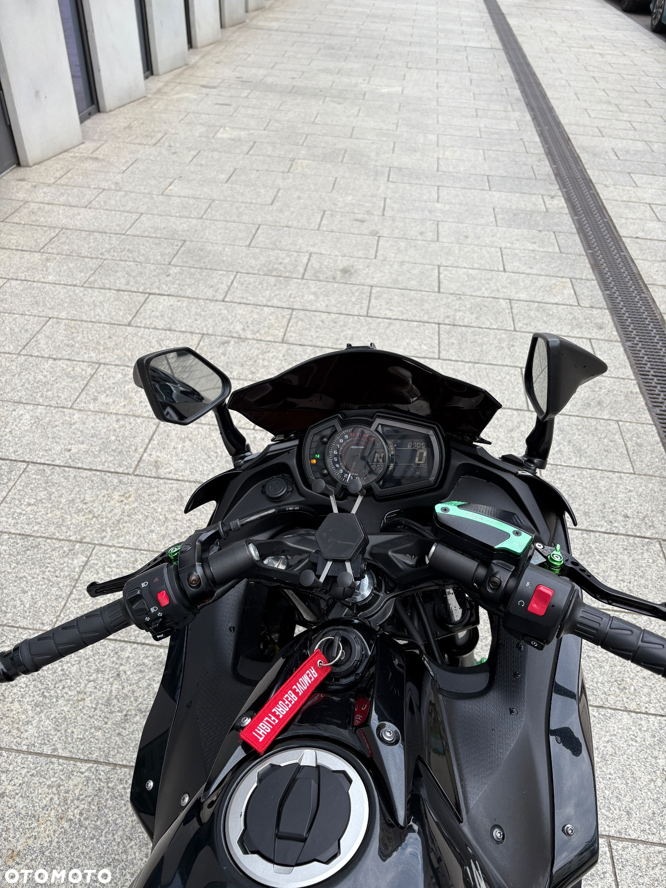 Kawasaki Ninja - 11