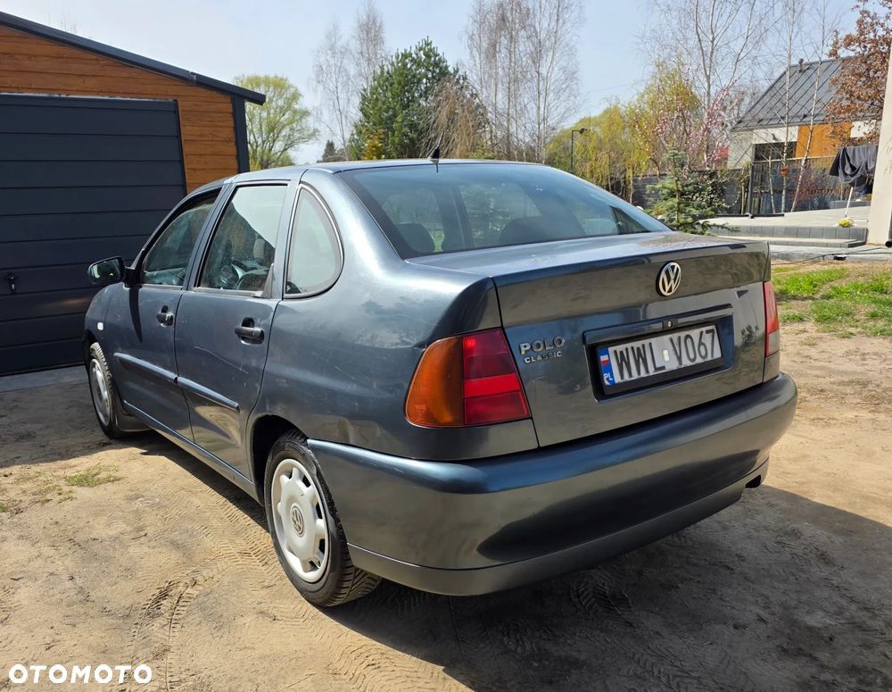 Volkswagen Polo 1.4 Basis - 4