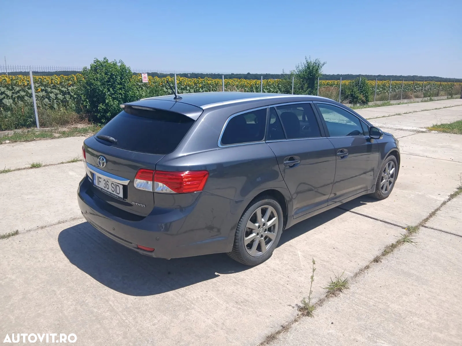 Toyota Avensis - 5