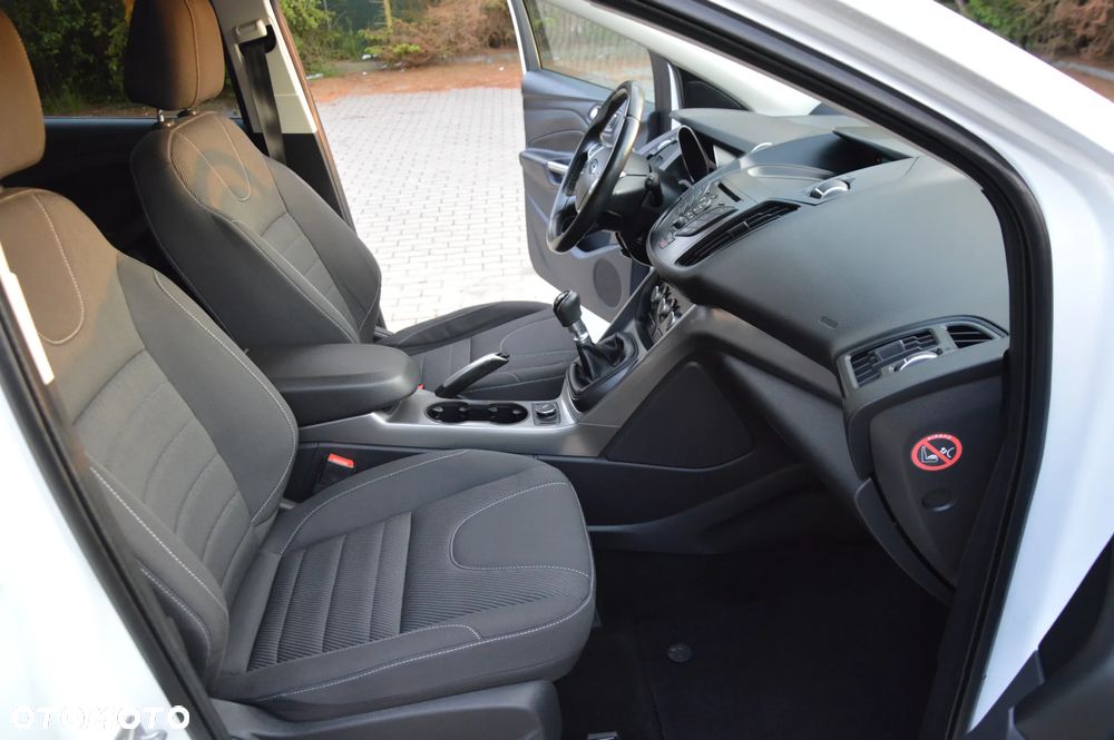 Ford Kuga 1.5 EcoBoost 2x4 SYNC - 12