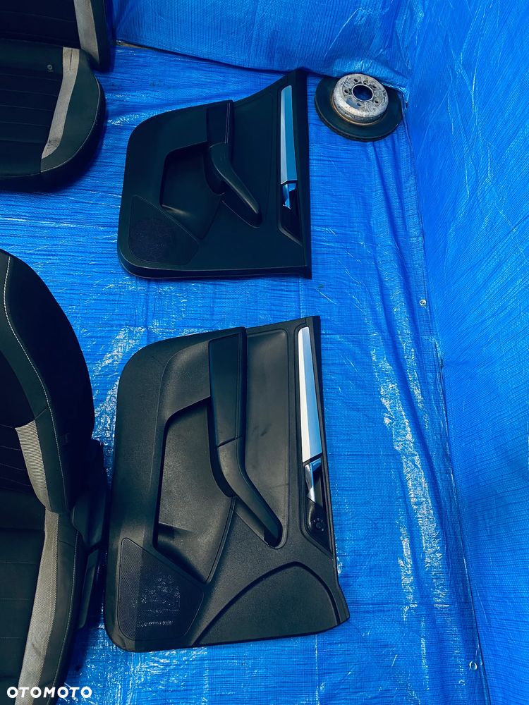 FOTEL FOTELE KANAPA BOCZKI TAPICERKA PODŁOKIETNIK TUNEL WNĘTRZE  SKODA RAPID SPACEBACK LIFT 17R KOMPLET EUROPA - 9