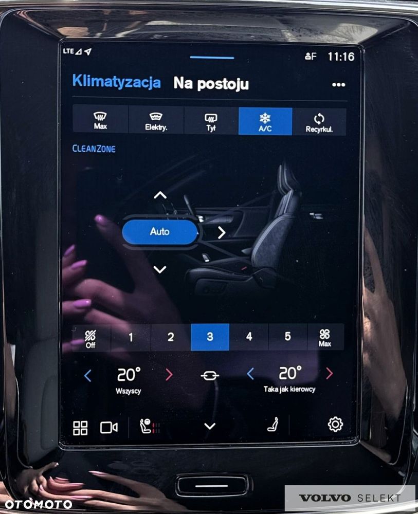 Volvo XC 40 B3 Plus Dark - 19