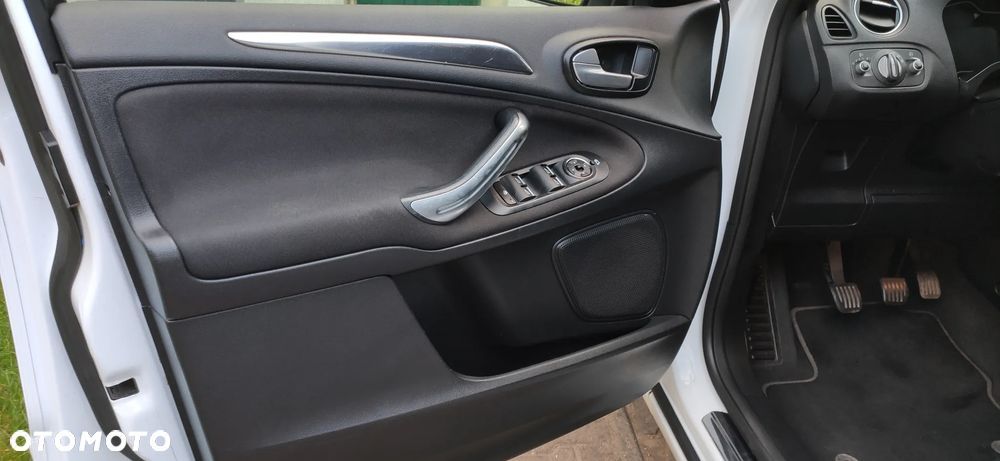 Ford S-Max 2.0 TDCi DPF Titanium - 21
